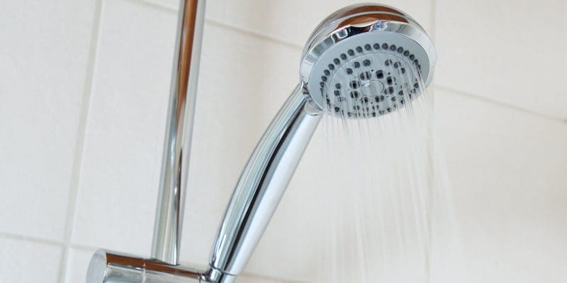 high pressure shower head that uses pressure limiting valves
